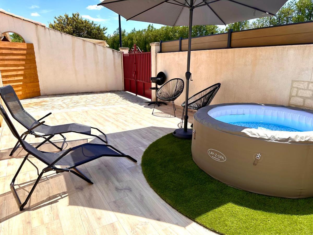 Maison De Charme Avec Jacuzzi Molleges Zewnętrze zdjęcie